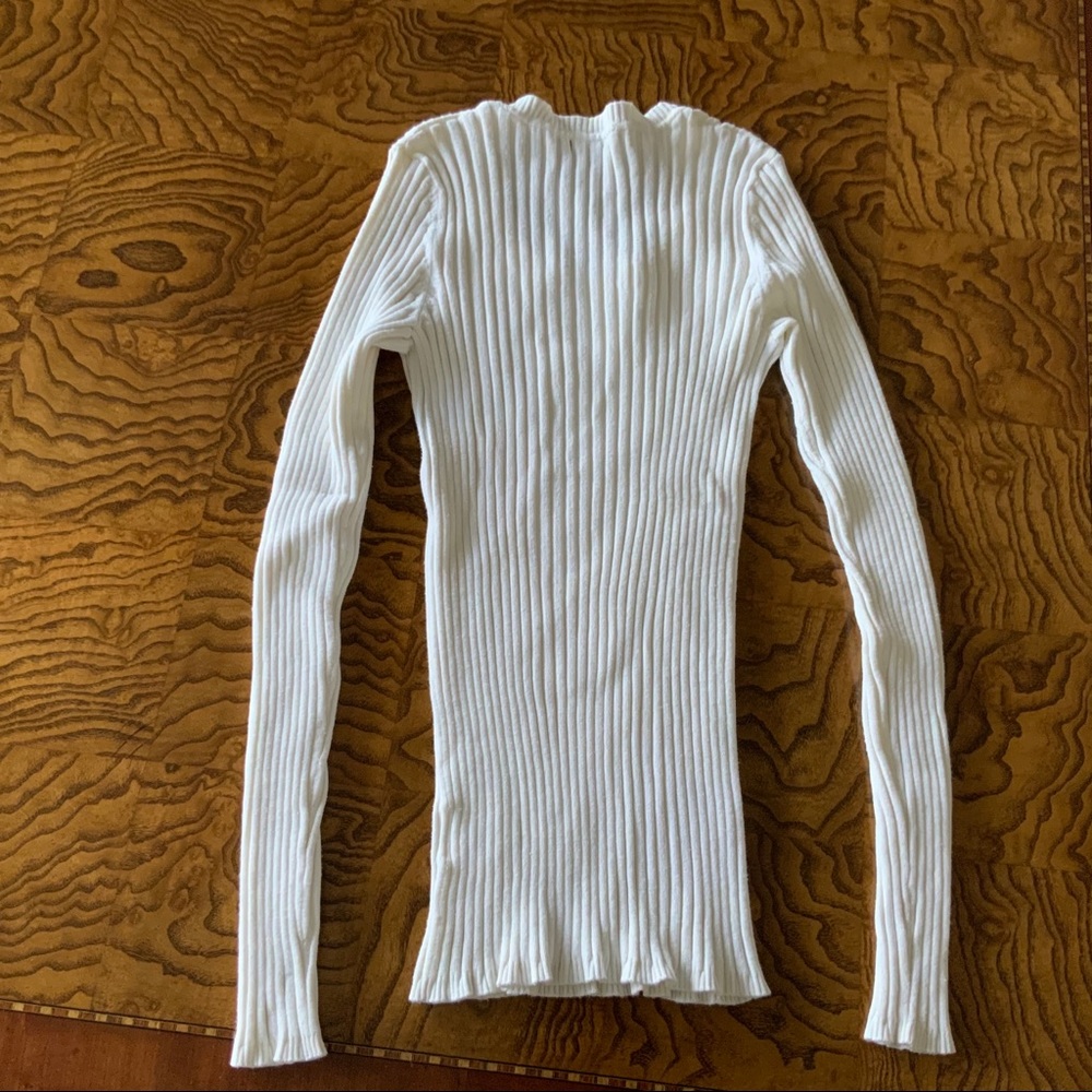George Sweater - Picture 3 of 3